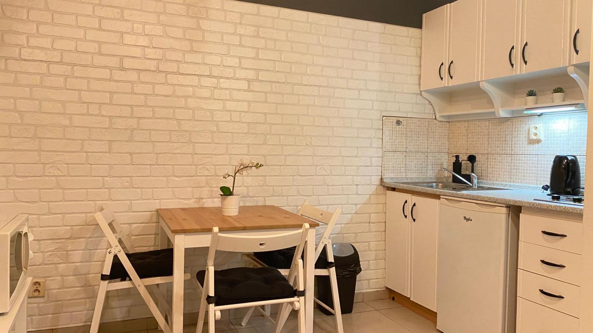 Center Underground Studio Братислава Екстер'єр фото